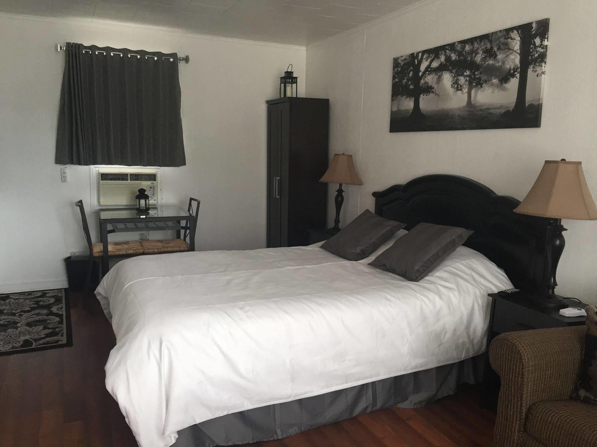 New Rockland Motel Bobcaygeon Eksteriør billede